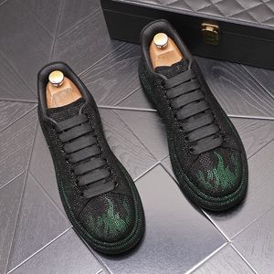 Moda Klasik erkek Gelinlik Parti Ayakkabı Mikrofiber Siyah Yuvarlak Ayak Elmas Sneakers Bahar Tasarımcı Rahat Açık Yürüyüş Loafer'lar E26