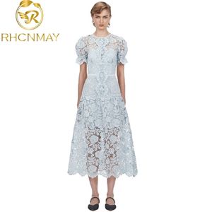 Yaz gökyüzü mavi tığ çiçek dantel elbise kadın kısa kollu ruffles oymak yüksek bel midi uzun 210506