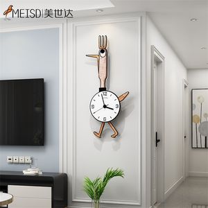 MEISD漫画の壁掛け時計かわいいデザインの壁の装飾腕時計ホーム子供部の装飾子供の振り子のHorloge 211110