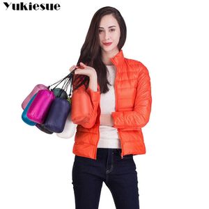 Mulheres Inverno Ultra Light Down Jacket White Duck Capetos Com Capuz Manga Longa Quente Slim Revestimento Parka Female Portable Outwear 210608