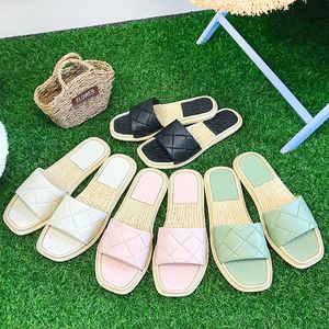 2021 Summer Fashion Slippers Net Red Casual Flat Bottomed Beach Flip Flops For Women