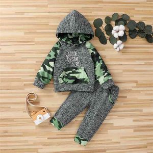 2 шт. Baby Boy Street Style Camouflage S Наборы с капюшоном Мода с длинным рукавом Младенческая одежда для 210528