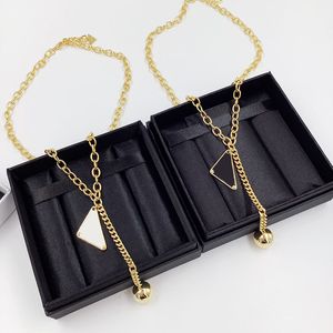 Mens Designer Halsband Classic Unisex Jewellry minimalism Triangelhalsband Kvinnor Luxury Gold Necklace Fashion P Necklace D210261HL