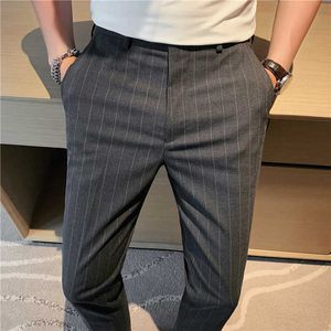 Summer Striped Business Dress Pants Men Casual Slim Office Social Suit Pants Ankle Length Wedding Streetwear Trousers 210527