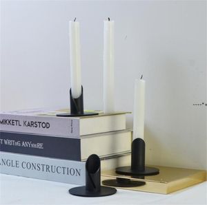 Newfactory Candle Holders Taper Holder Candlesticks Stand för vardagsrum Dinning Table Dekoration Modern Art RRA9954