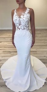 2022 Modest White Mermaid Wedding Dresses UK Sheer Neck Sleeveless Slim Tight Floral Applique Illusion Back Boho Bridal Dress Fitt276e