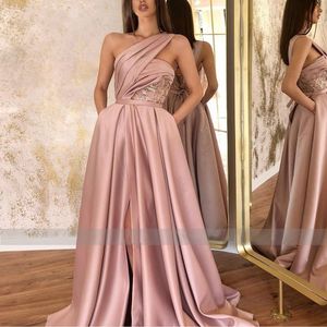 Dirty Pink Long One Shoulder Ruched Split Satin aftonklänningar Stripless Sequined A Line Prom Dresses With Pocket