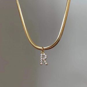 Inlagd zirkonbokstav initial hänghalsband för kvinnor guldkedja söta charms collier alfabethalsband smycken vänner gåva 2024