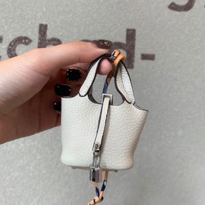 Mini Totes Handtasche für Mädchen Kinder Geldbörse Luxus Schlüsselanhänger Schlüsselanhänger Tasche Handtaschen Haken Designer Taschen Kleiderbügel Airpods Hüllen Kopfhörer Zubehör Dame Picotin Lock HBP