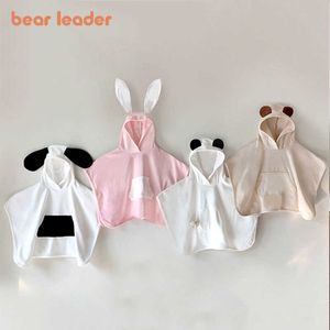 Niedźwiedź Lider Urodzony Baby Szlafrok Moda Maluch Dziewczyny Chłopcy Cartoon Cute Kapturem Ręczniki Kąpielowe Koszulki Piżamy 210708