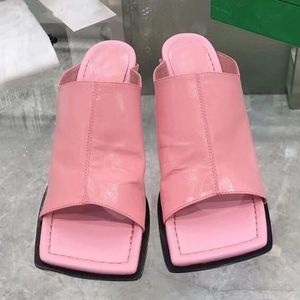 Square Toe Pink Woman High High Heel Slippers Runwers Capa de Capa de Couro Slides Verão Partido Vestido Sapatos Para Mulheres