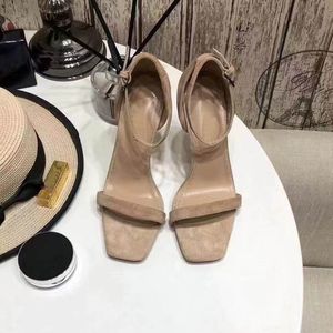 Сандалии женские тапочки высокие каблуки кожаные парижские летние пляжные туфли