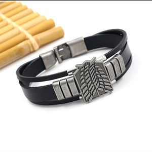 Link, łańcuch Anime Attack na Titan Scouting Legion Prawdziwa Skórzana Bransoletka Bransoletka Dla Mężczyzn Oświadczenie Punk Braclet Vintage Biżuteria Akcesoria 1P