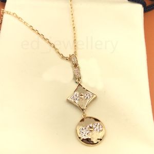 2022 Kette Herren Frauen Liebe Halsketten Mode Armbänder Halskette Titanstahl Gravierte Blume farbige Emaille Diamant 18k Überzogene Gold Mehrere Stile