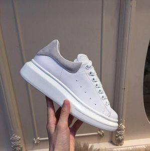 2021 Toppkvalitet Kvinnor Mens Skor Blå Velett Back Platform Sneakers Vit Äkta Läder Trainers Komfort Pretty Luxurys Designers Sko med låda