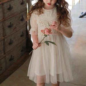 Girl Dresses Pink Beige Embroidery Flowers Mesh Half Sleeve Cute Dress Girls Tulle Princess Dress For Kids Children Lace Clothes G1218