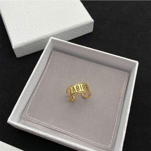 Anéis De Ouro Vintage Para Mulheres venda por atacado-2022 anel de designer de luxo vintage ouro anel de moda ajustável anéis para mulheres cartas cem partido festa jóias boy bom