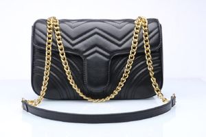 Kvinnor Luxurys Designers Väskor Högkvalitativ Velvet Shoulder Handväskor Purses Chain Fashion Letter Crossbody Bag