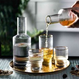 Nordic Water Bottle Glass Cups Guld Vertikal Stripe Glass Creative Fruit Juice Dricksvatten Cup Set Mjölkflaska 210914