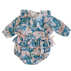 Bebé Floral Macacões Crianças Manga Longa Boutique Vestuário Nascido Vintage Hydrangea Lace Jumpsuit Infantil Royal Romper 210615