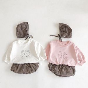 패션 신생아 소녀 면화 세트 유아 아기 소녀 옷 만화 곰 인쇄 긴 소매 스웨터 탑 + 짧은 + 모자 3pcs 아기 정장 210413