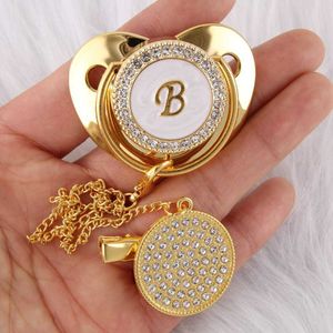 Personlig Initial Brev Soother Pacifier med Diamond Hängsmycke Kedja Hållare Klipp Dummy Pacifiers Set 14K Gul Guld Finish För Spädbarn Barn Barn L121402