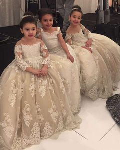 Vintage Champagne Lace Flower Girls Abiti A Line Maniche lunghe Bambini Abiti da cerimonia Gioiello Collo lungo Tulle Abito da comunione per bambini Bambina Spettacolo Laurea