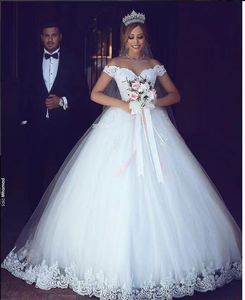 Arabic Dubai White Ivory A Line Wedding Dresses Bridal Gowns Lace Appliques Full Length Off Shoulder Plus Size Bride Dress Custom Made Spring Summer Vestidos 2022