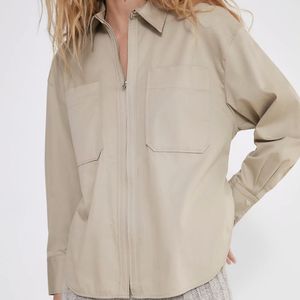 Primavera e outono vestuário feminino moda zipper camisa jaqueta grande bolsos lapela mangas compridas de volta cintura elástica 210521