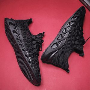 Athletic Mens Running Shoes Top High Quality Black White Luxurys Designers Men Sports Sneakers Trainers Outdoor Jogging Walking