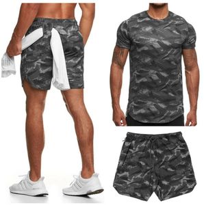 Muscle Brothers Camuflagem masculina Manga curta Terno de fitness de fitness de fitness Casual Running Fashion Urban Active Sportswear Camiseta shorts poliéster Two peças se