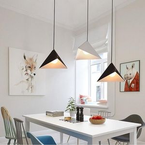 Lâmpadas pendentes Luzes de ferro LED nórdico Hanglamp deco chambre cozinha de cozinha bar sala de jantar