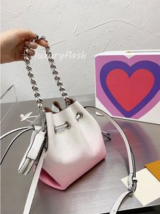 Latest Bella Gradient Crossbody Bags Women Designer Luxurys Bucket Purses Shoulder Handbags Fashion Design Chain Handbag Genuine Leather