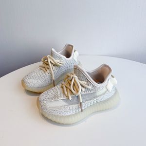 Designer barnskor sneakers baby pojkar flickor nya nät stickning tränare spädbarn barn sommar vår höst gåvor storlek 21-37