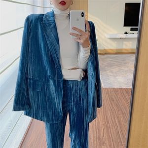 Höst och vinter Elegant Vintage Blue Velvet Suit Casual 2 Piece Set Kvinna Loose Blazer Coat Wide Ben Byxor Kvinnors Pantsuit 210514