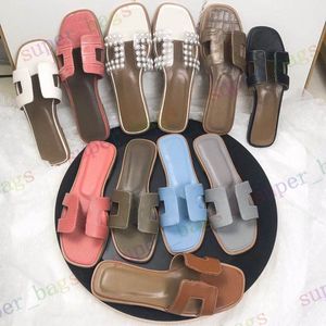 Luxurys Designer Hermes Hausschuhe Sommer Mode Gummi Wide Flat Slide Frauen Strand Kausale Sandalen Schuhe 35 bis 42