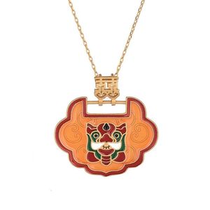 Pendant Necklaces Chinese Lucky Lock Enamel Pendants Unisex Dancing Lion Vintage Gold Jewelry Gift Accessories