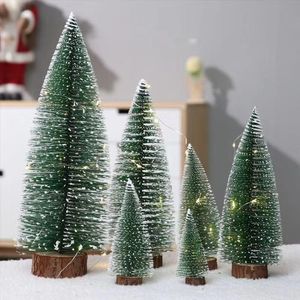 Kerstdecoraties 1pc miniatuurboom Kleine kunstmatige Sisal Sneeuwlandschap Architectuurbomen voor Craft Tabletop Navidad Decor