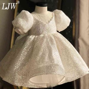 Branco menina vestido baptismal vestido para infantil lindo flor elegante meninas vestidos grande arco tutu princesa casamento bebê vestido g1218