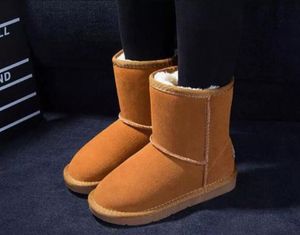 Barn Höga snöstövlar Australien Klassiska stövlar för pojkar och flickor Barn Baby Vinterskor Vattentäta Slip-on Cow Läderstövlar EU21-35