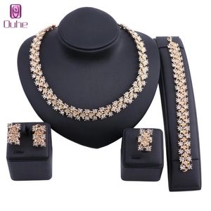 Luxury Gold \ Silver Color Flower Crystal Smycken Set för Kvinnor Halsband Örhängen Bangle Ring Bröllop Bröllop Jewellry Sets
