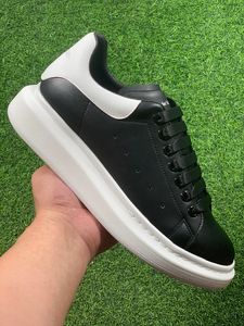 Mens de alta qualidade e mulheres sapatos casuais elegante ou bonito de fundo grosso pequeno sapatos brancos preto-platina tonalidade de tonalidade vermelho cinzento tênis tamanho 36-44 com caixa