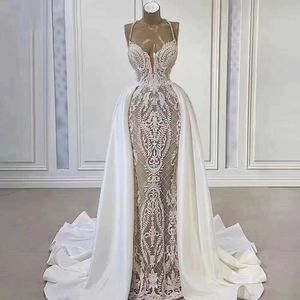Vestido de Noiva 2021 Lace Bröllopsklänningar med Detachabe Tåg Illusion Appliqued Long Dubai Arabiska Bröllopklänningar för Kvinnor Anpassad Bride Dress