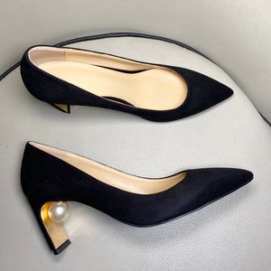 2021 Kvinnor damer mocka äkta riktiga läderklänningskor Pearl Med Chuckly High Autumn Fall Summer Pillage Toe Wedding Party Bridesmaid Söt Solid Slip-On Size