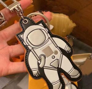 Spaceman Cool High Quality Keychains Lovers Keychain Leather Key Ring Silver Buckle Men Women Bag Car Handbag Pendant Par Acces210s