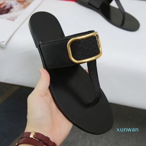 Lyxdesigner glider kvinnor flip flops läder kvinnor sandal med dubbel metall svart vit brun tofflor sommarstrand sandaler