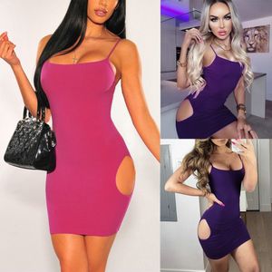 Mini abiti da donna sexy Sling estivo senza maniche Scava fuori Backless Costine vestito aderente in maglia Lady Solid Slim Fianchi Club Party Dress 210507