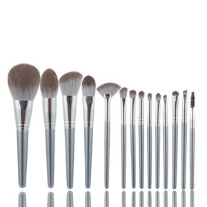 il nuovissimo set di pennelli per cosmetici grigio argento professionale da 14 pezzi super morbidi per capelli