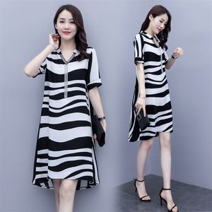 Plus Size Striped Print Women Dress Fashion Casual Loose Tassels Thin Chiffon Elegant Lady Black White V Neck A-line 210522