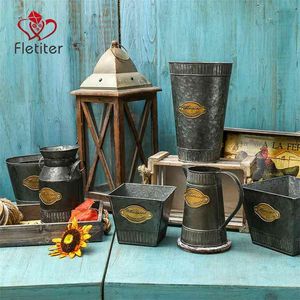 Galvaniserad Vase Farmhouse Metal Dekorativa Pitchers Vintage Rustik Land Bucket Planter Pottar Kanna För Kök Living Room Decor 210610